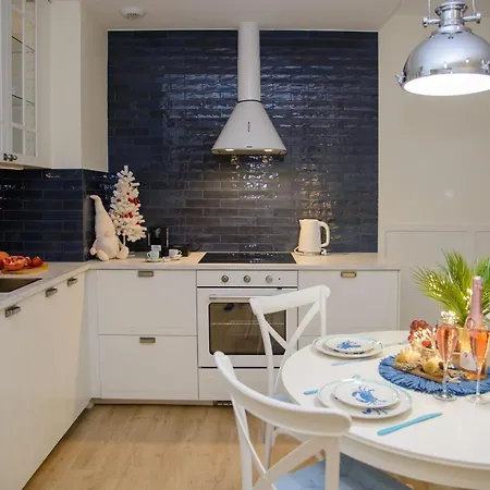 Apartment Maya's Flats & 11 - *